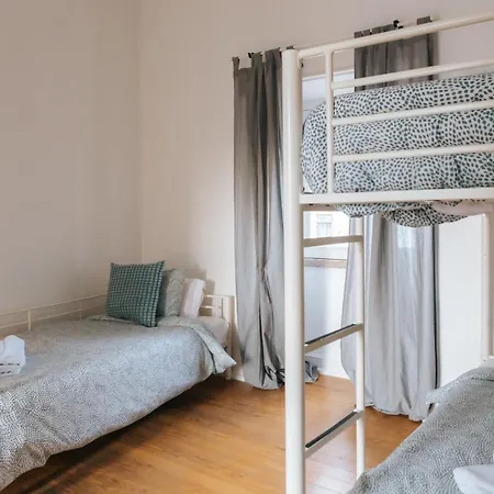 Guest house Daniela's Central 307 *