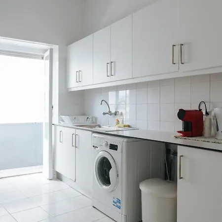 Daniela's Central 307