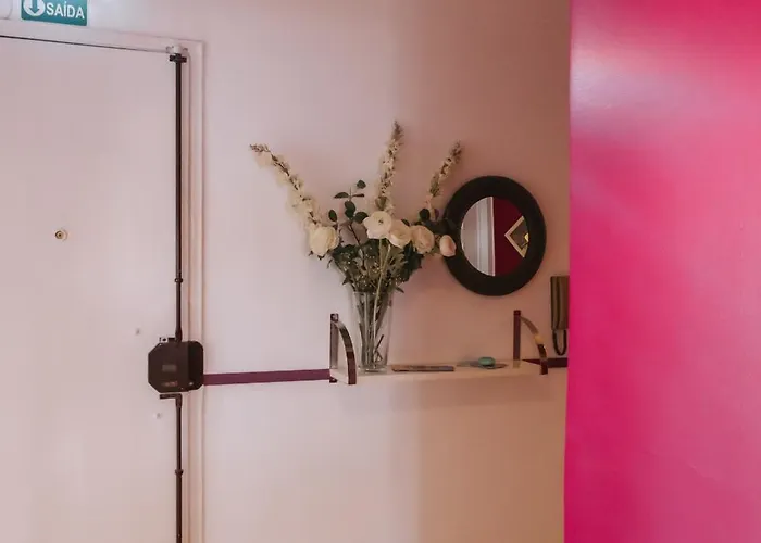 Daniela's Central 307