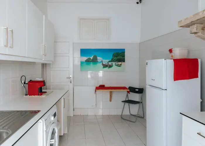 Πανσιόν Daniela's Central 307 *