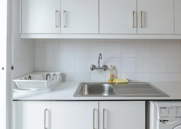 Daniela's Central 307