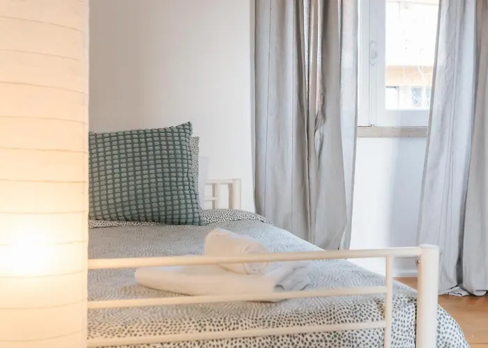 Daniela's Central 307 *