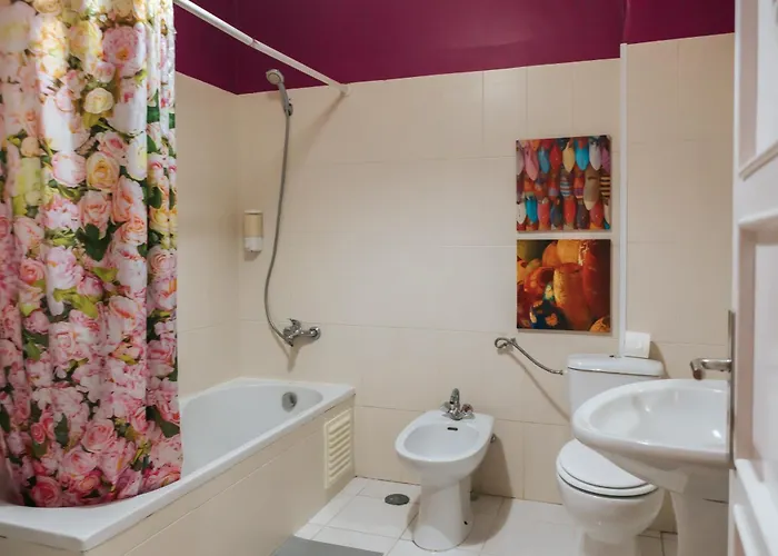 Daniela's Central 307