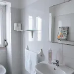 Daniela's Central 307 بيت ضيافة *