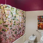 Daniela's Central 307 بيت ضيافة *